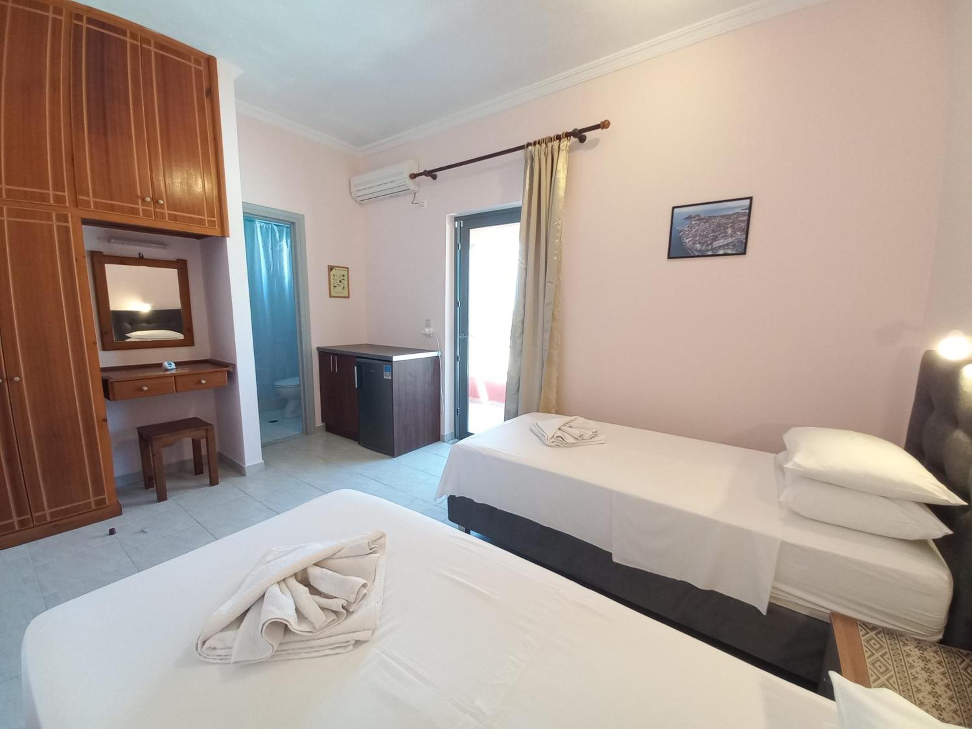 Porto-Fino Hotel Arillas  Bagian luar foto