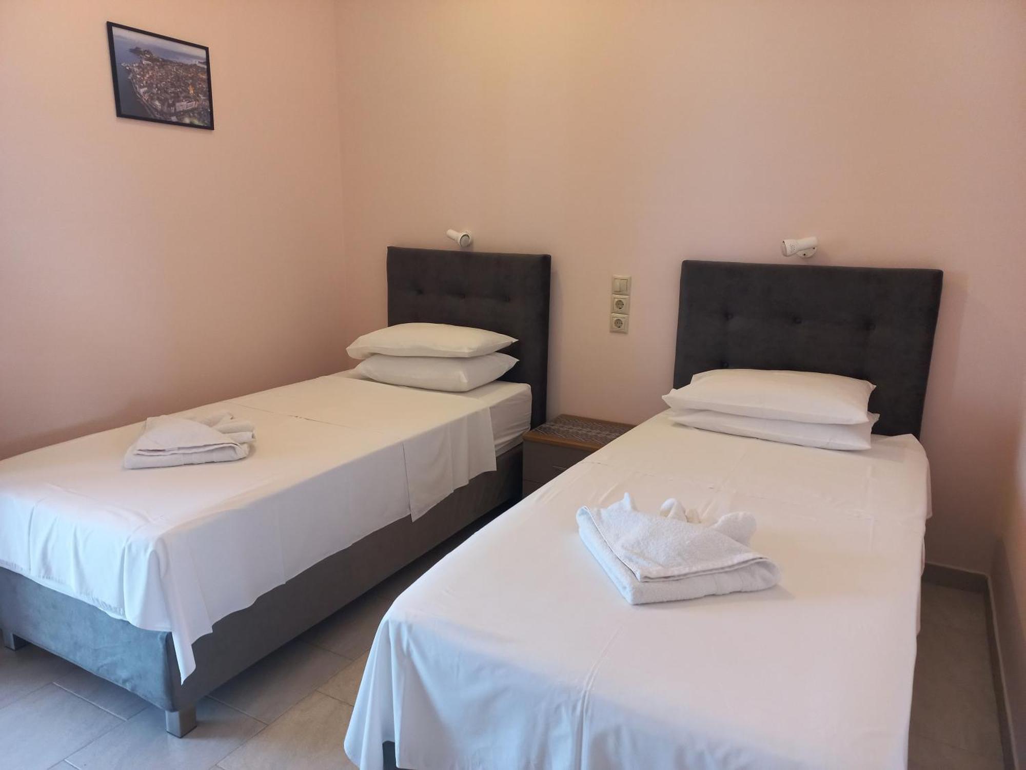 Porto-Fino Hotel Arillas  Bagian luar foto