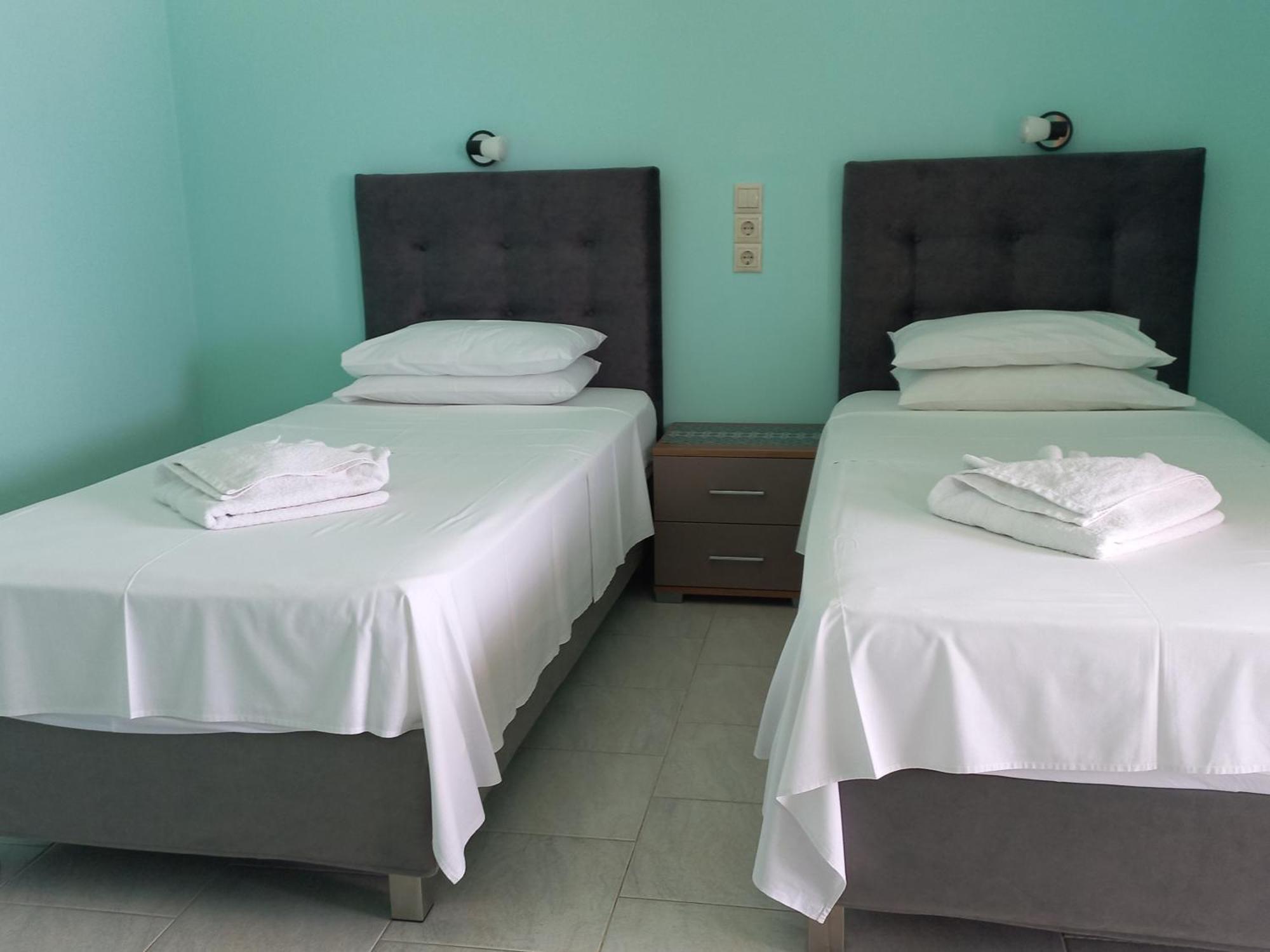 Porto-Fino Hotel Arillas  Bagian luar foto